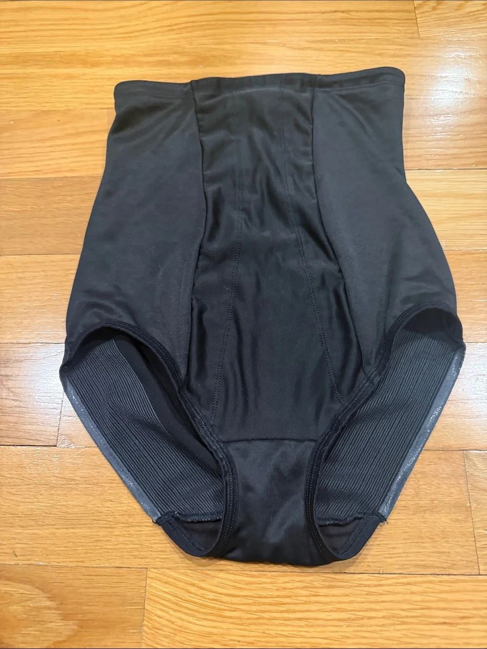 Miraclesuit extra-firm tummy control shape wear size medium.